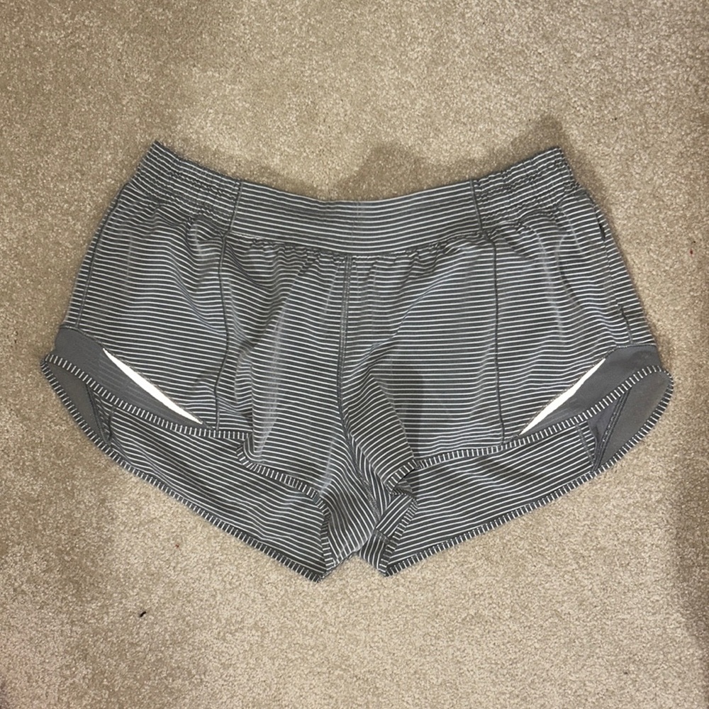lululemon hotty hot shirts 2.5 inseam, gray and white stripes size 12